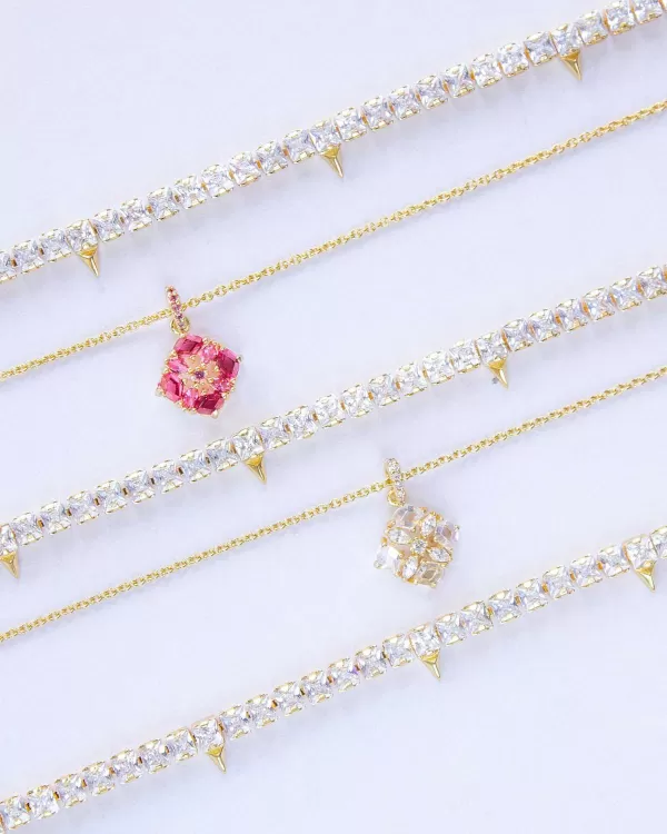 Dira Gold Crystal Short Pendant Necklace In White Crystal^Kendra Scott Clearance