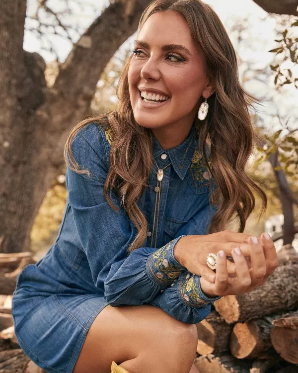 Wrangler® X Yellow Rose By Vintage Gold Bolo Necklace In Ivory Mother Of Pearl^Kendra Scott Outlet